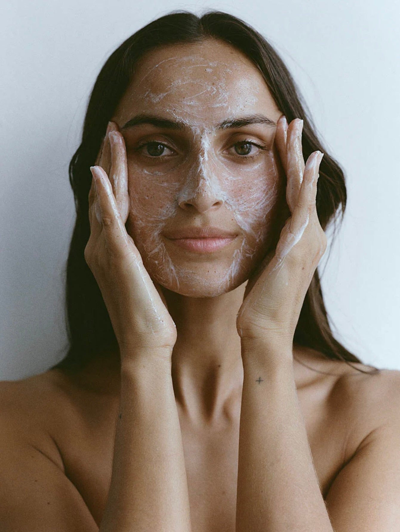 LESSE Refining Cleanser